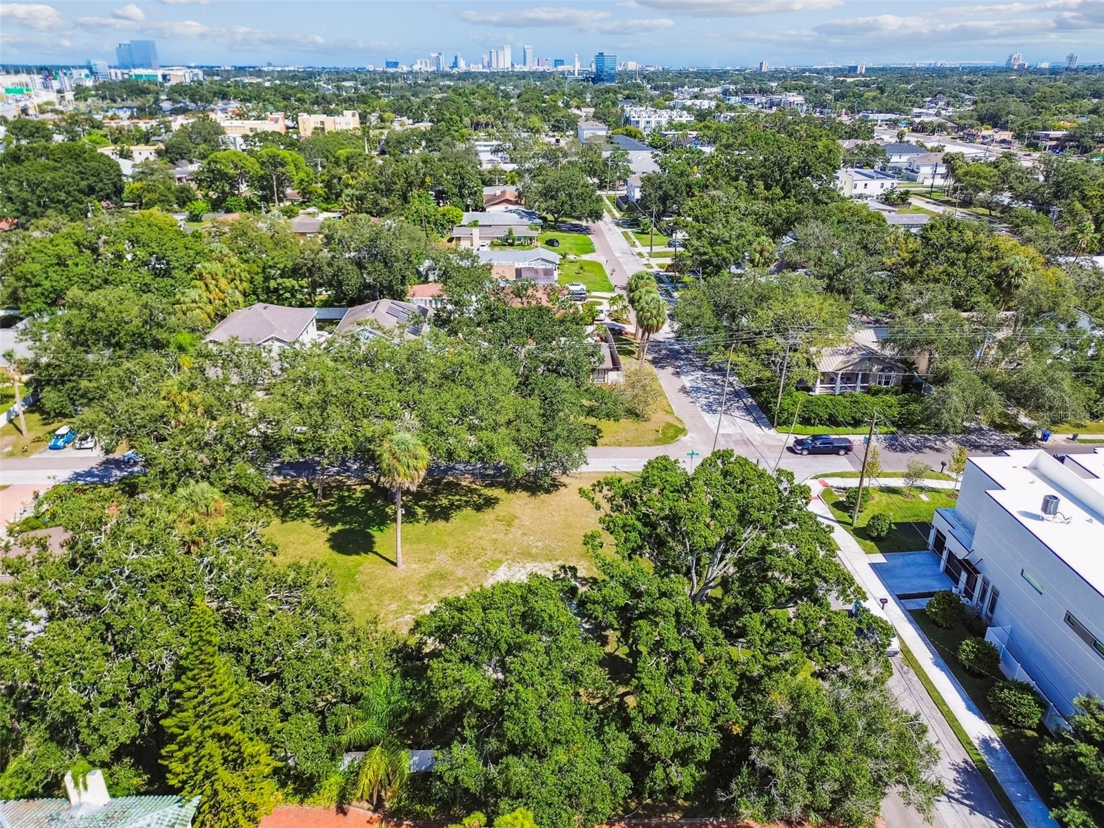 4501 W North B Street Tampa FL 33609 TB8432474 image20