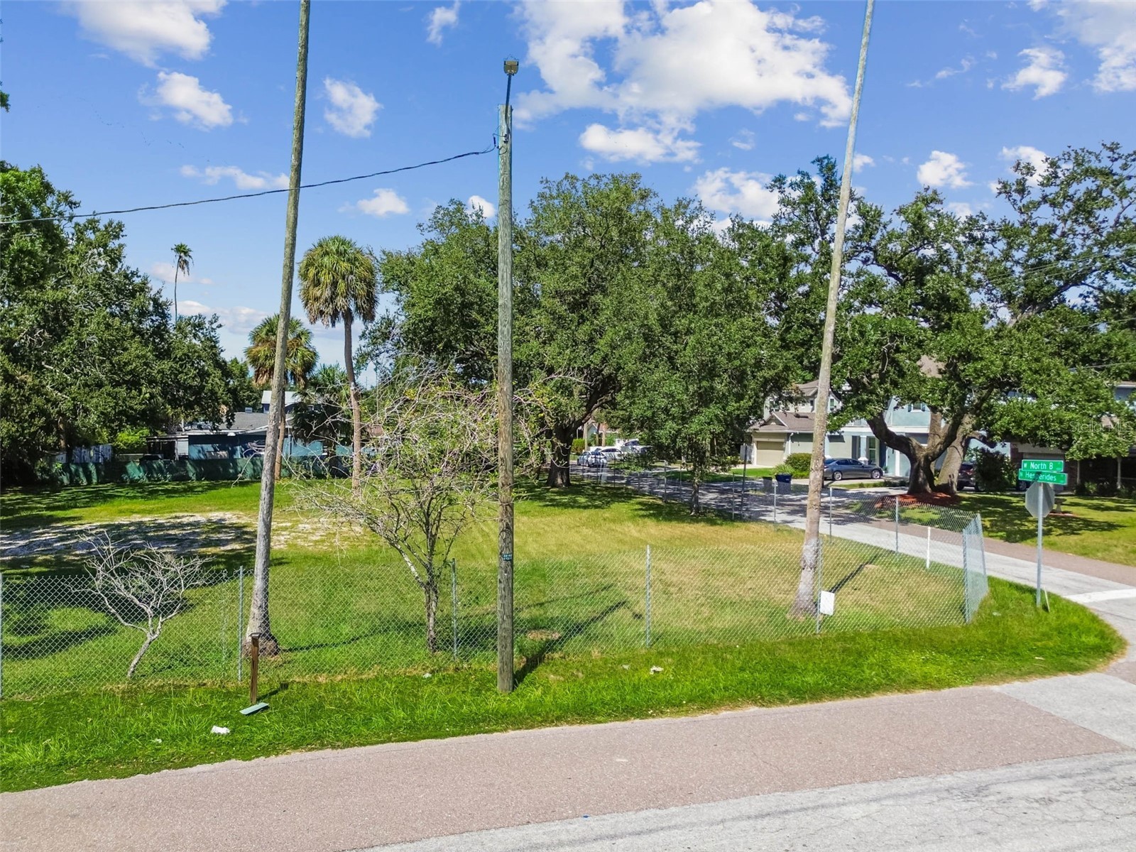 4501 W North B Street Tampa FL 33609 TB8432474 image6