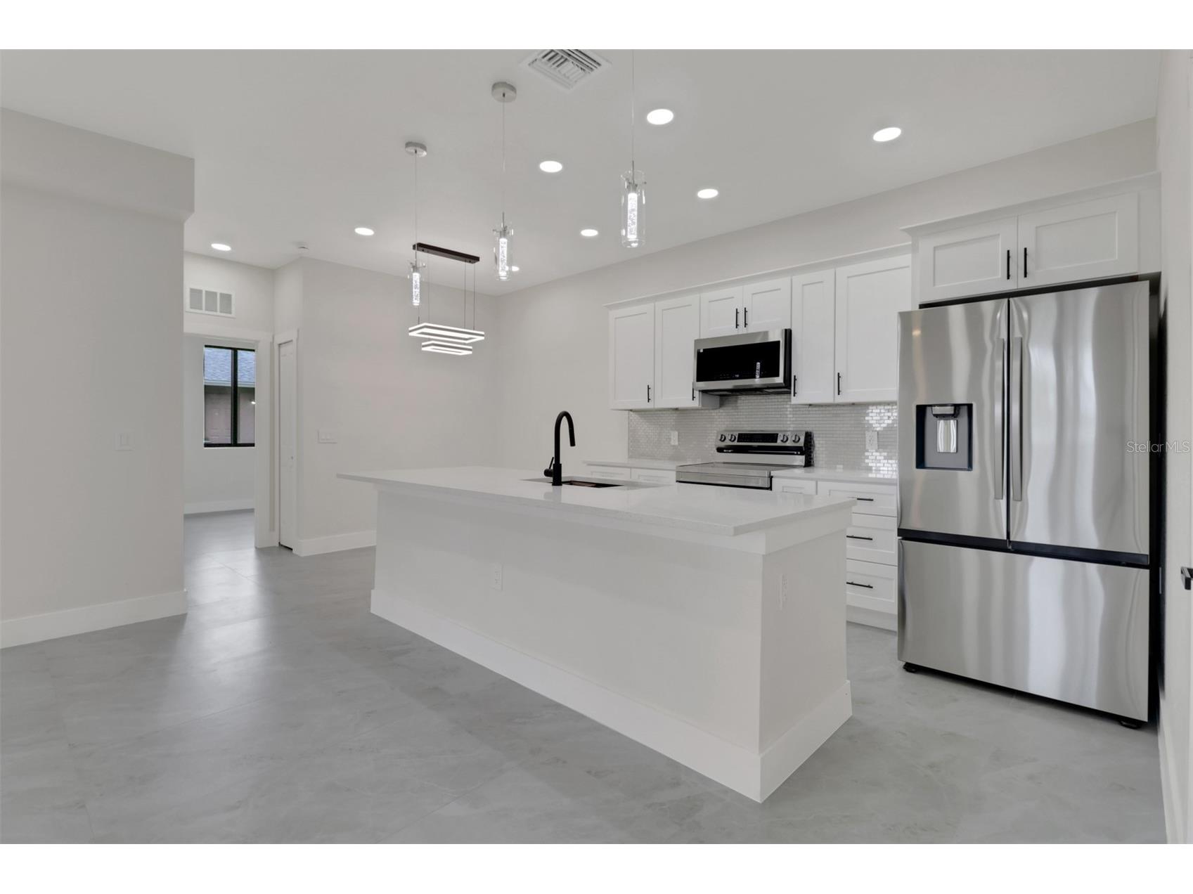 4503 15th Street SW Lehigh Acres FL 33973 C7522417 image10