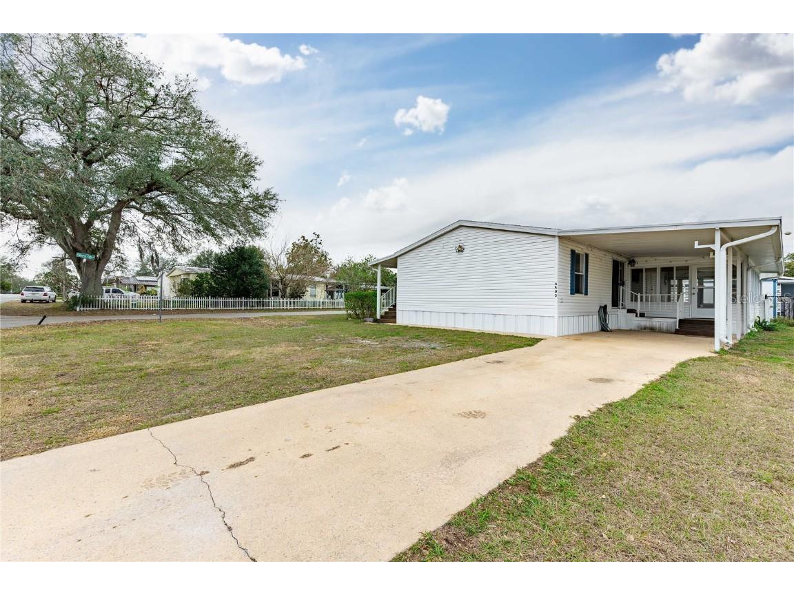 4503 Autumn Palm Drive Zephyrhills FL 33542 TB8338497 image1