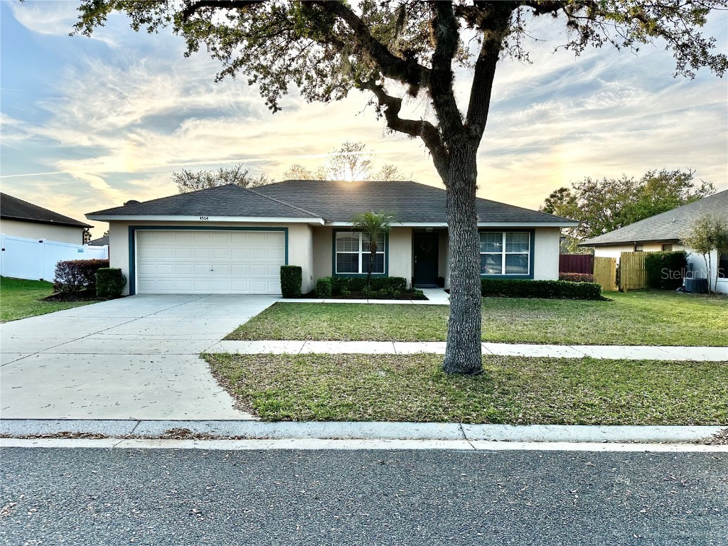 4504 Caicos Drive Tavares FL 32778 G5079556 image1