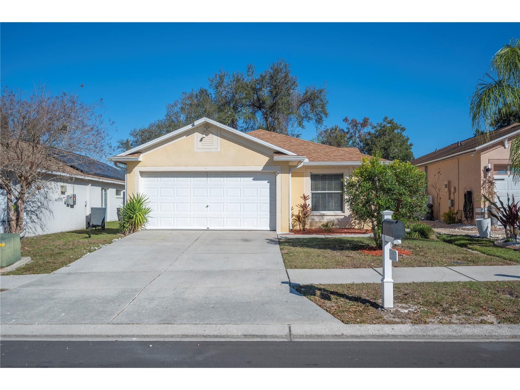 4504 Country Hills Boulevard Plant City FL 33563 TB8470915 image1