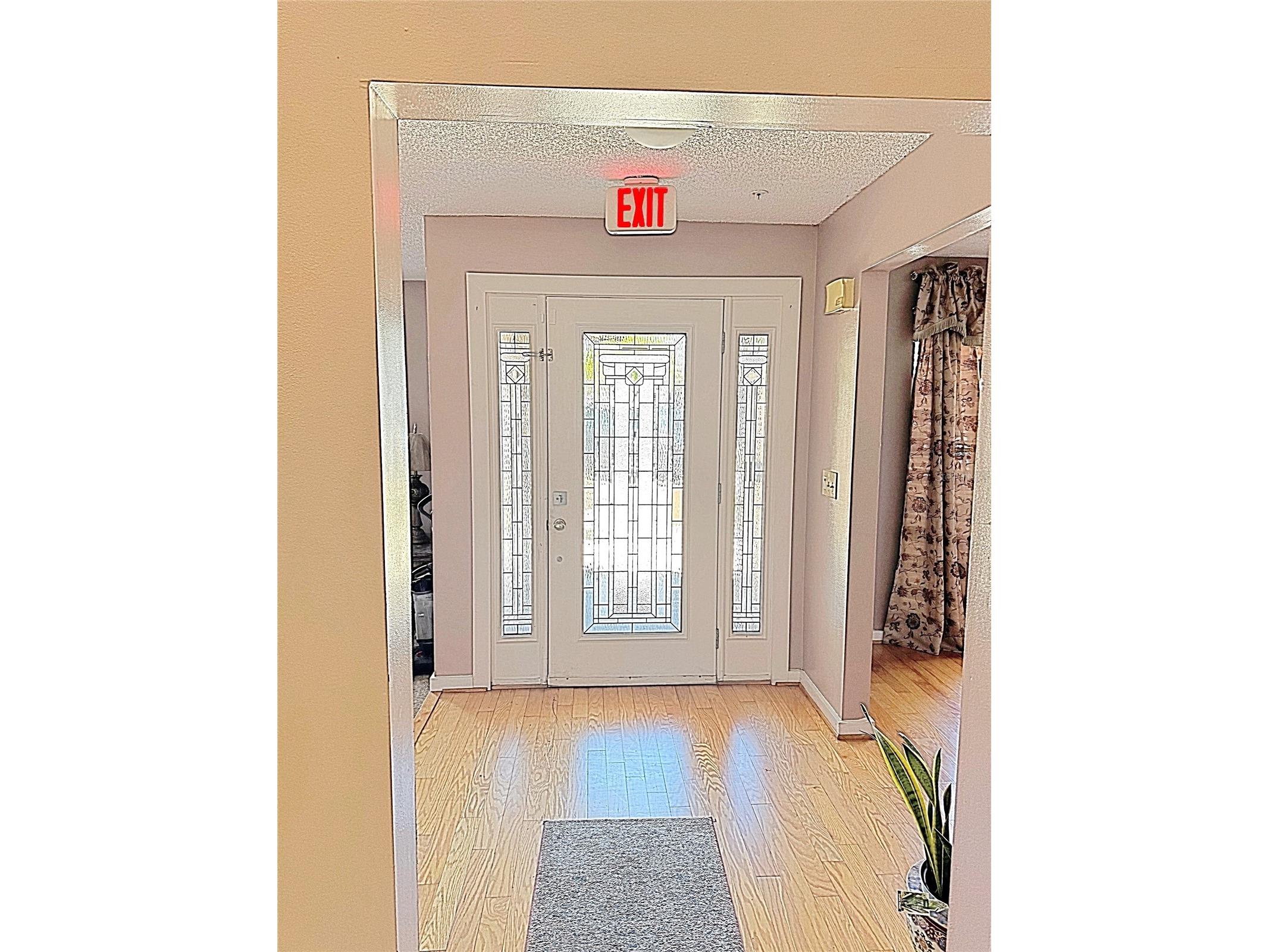 4504 Crimson Court Orlando FL 32808 O6394275 image3