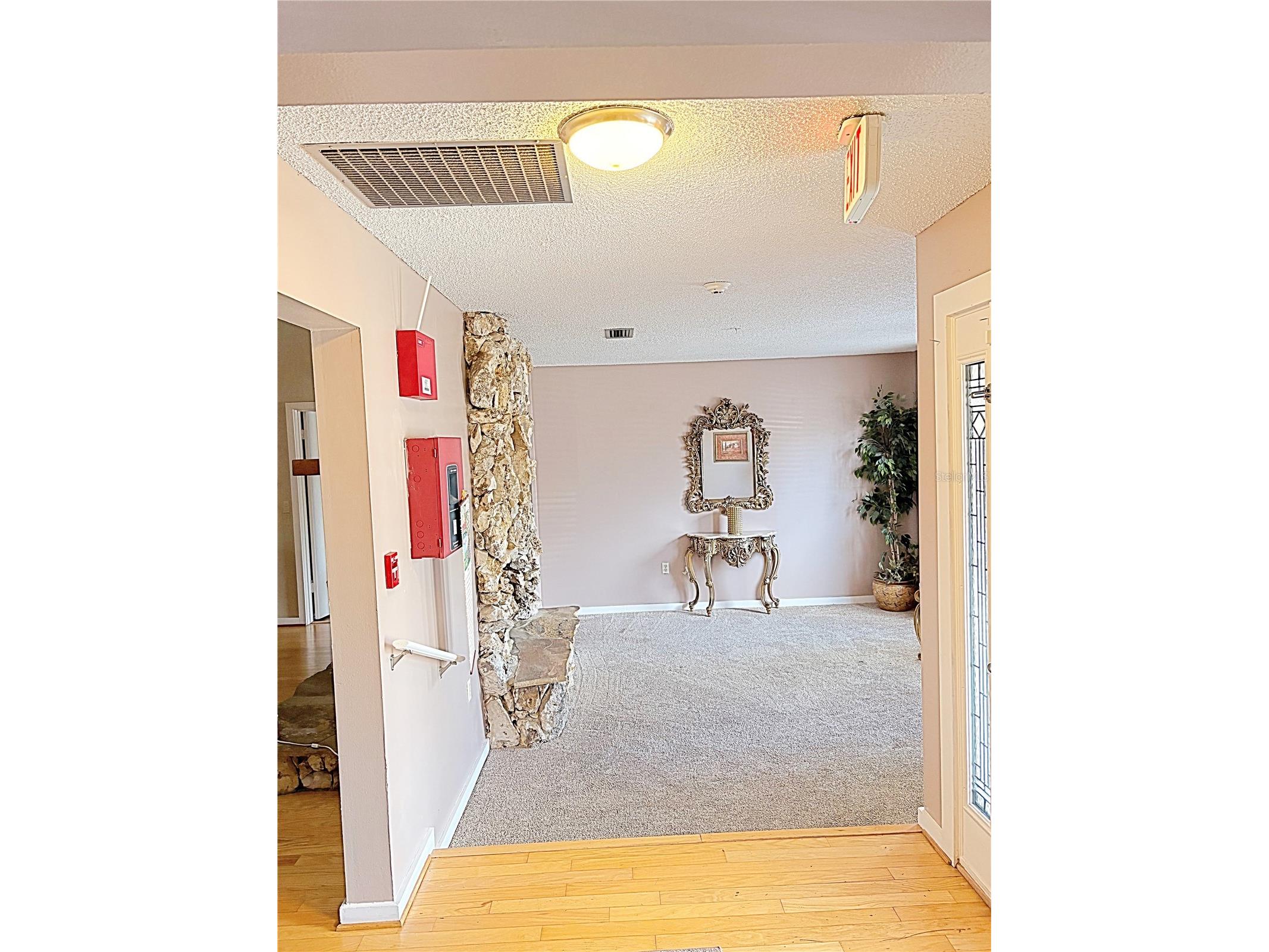 4504 Crimson Court Orlando FL 32808 O6394275 image9