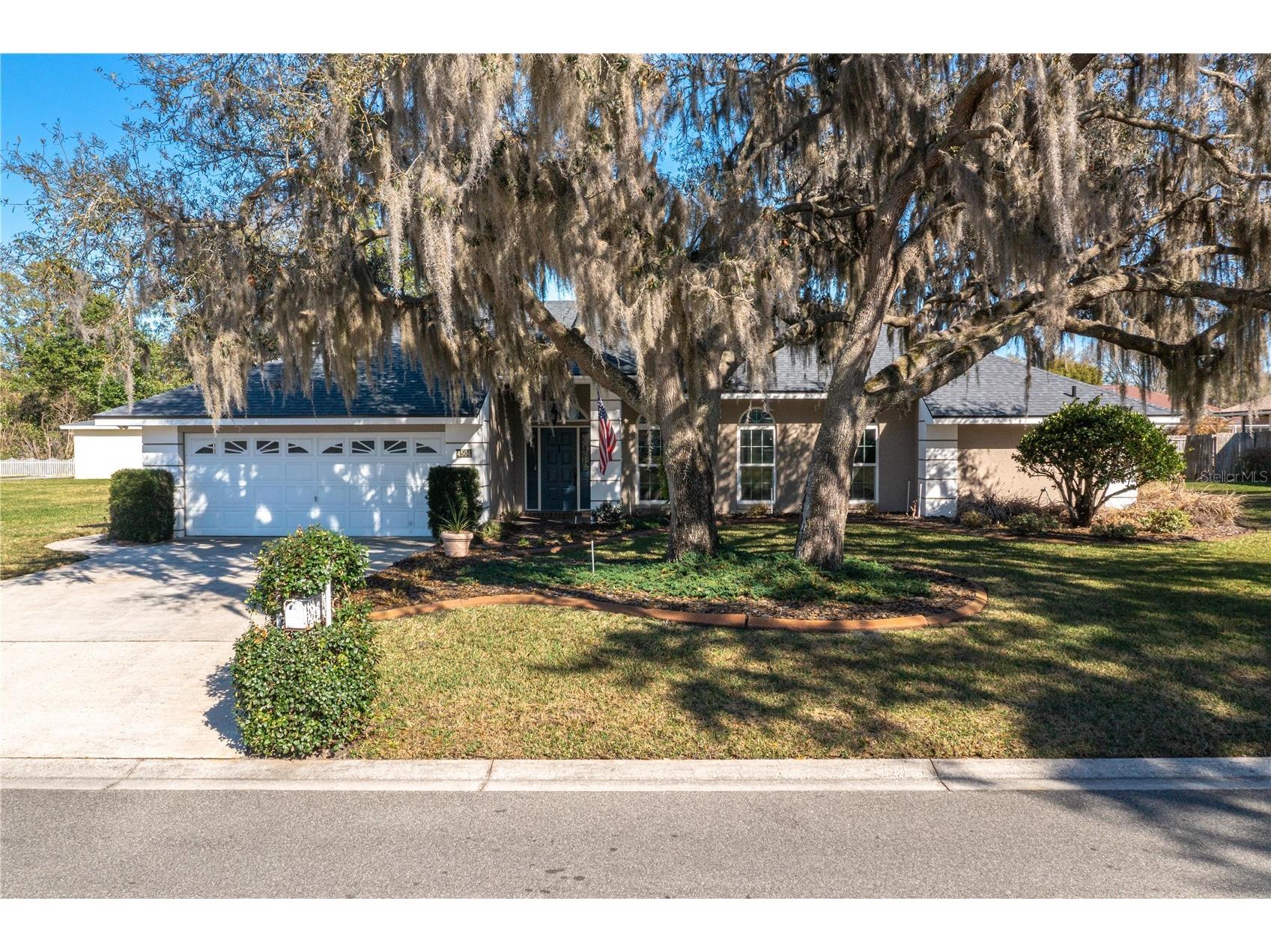 4504 Riviera Drive Winter Haven FL 33884 P4937990 image1