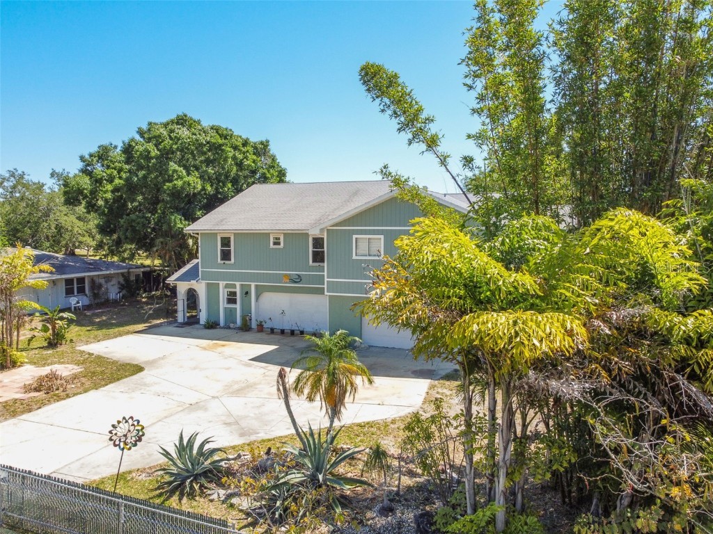 4505 100th Street W Bradenton FL 34210 A4607841 image1