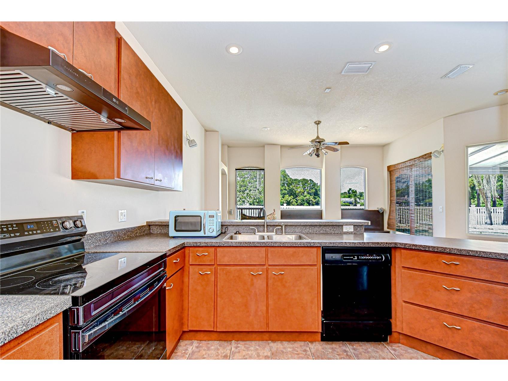 4505 Bloomsbury Court Tampa FL 33624 TB8502035 image11