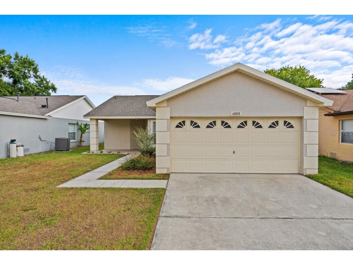 4505 Dakota Point Court Kissimmee FL 34746 T3528157 image1