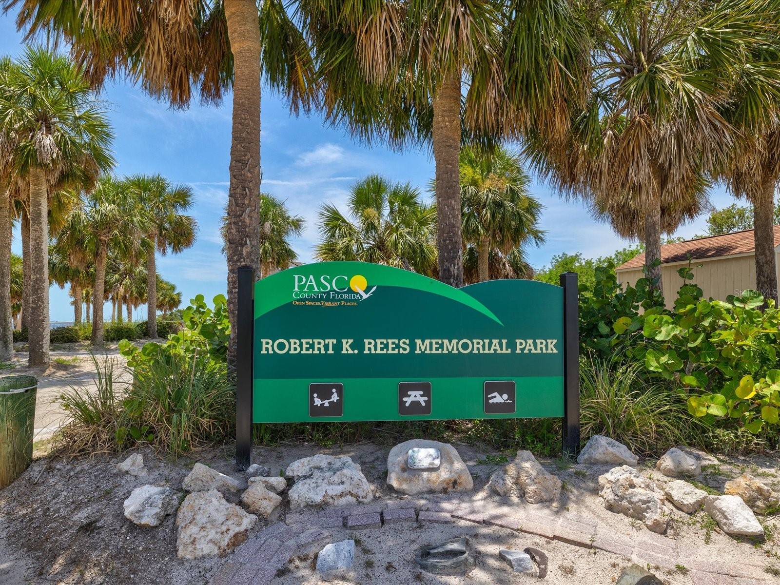 4505 Glen Hollow New Port Richey FL 34653 W7884133 image59
