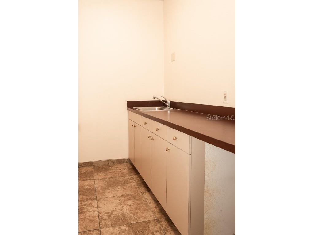 4505 N Armenia Avenue Tampa FL 33603 TB8452746 image26