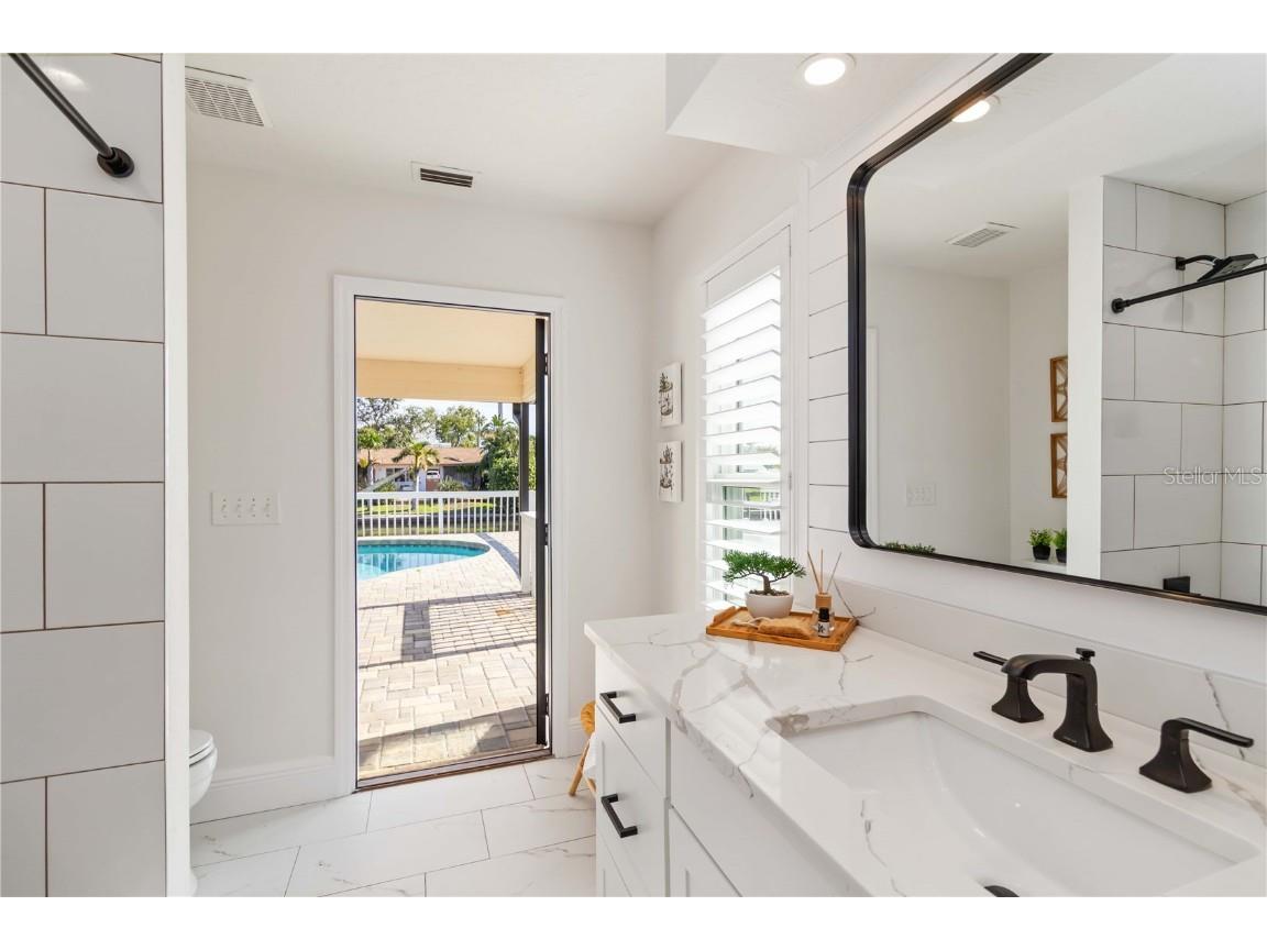 4506 17th Street W Palmetto FL 34221 A4654422 image32