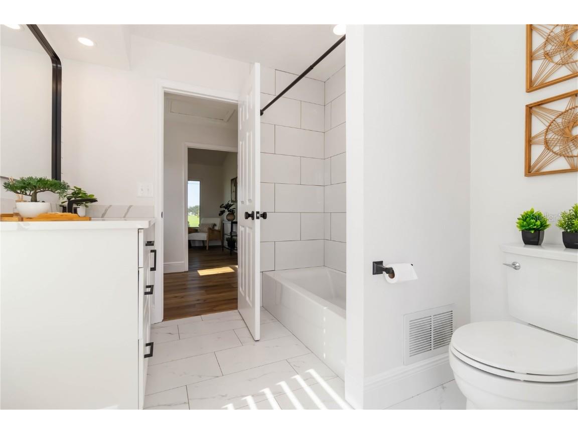 4506 17th Street W Palmetto FL 34221 A4654422 image33