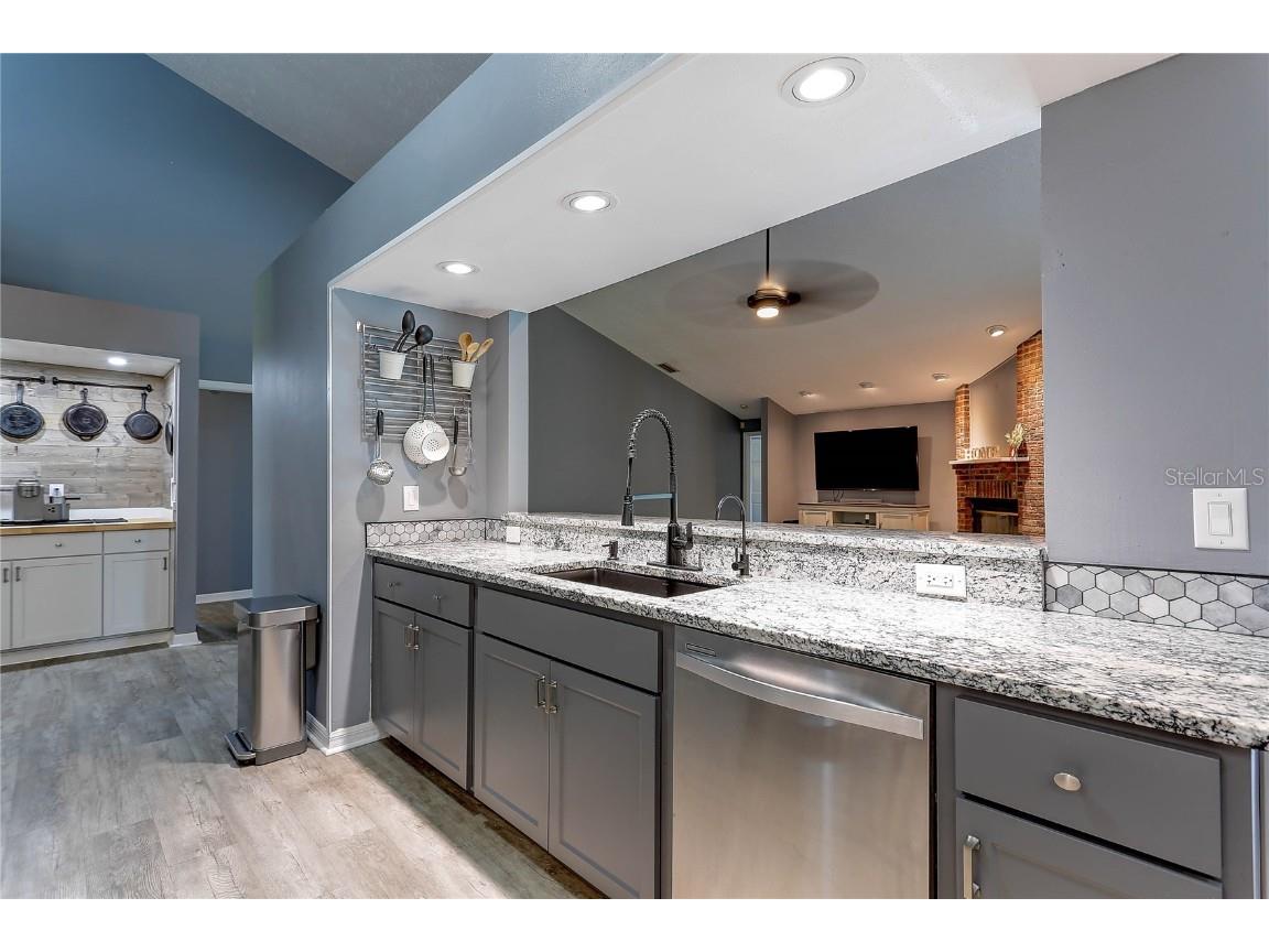 4506 Country Gate Court Valrico FL 33596 TB8423464 image32