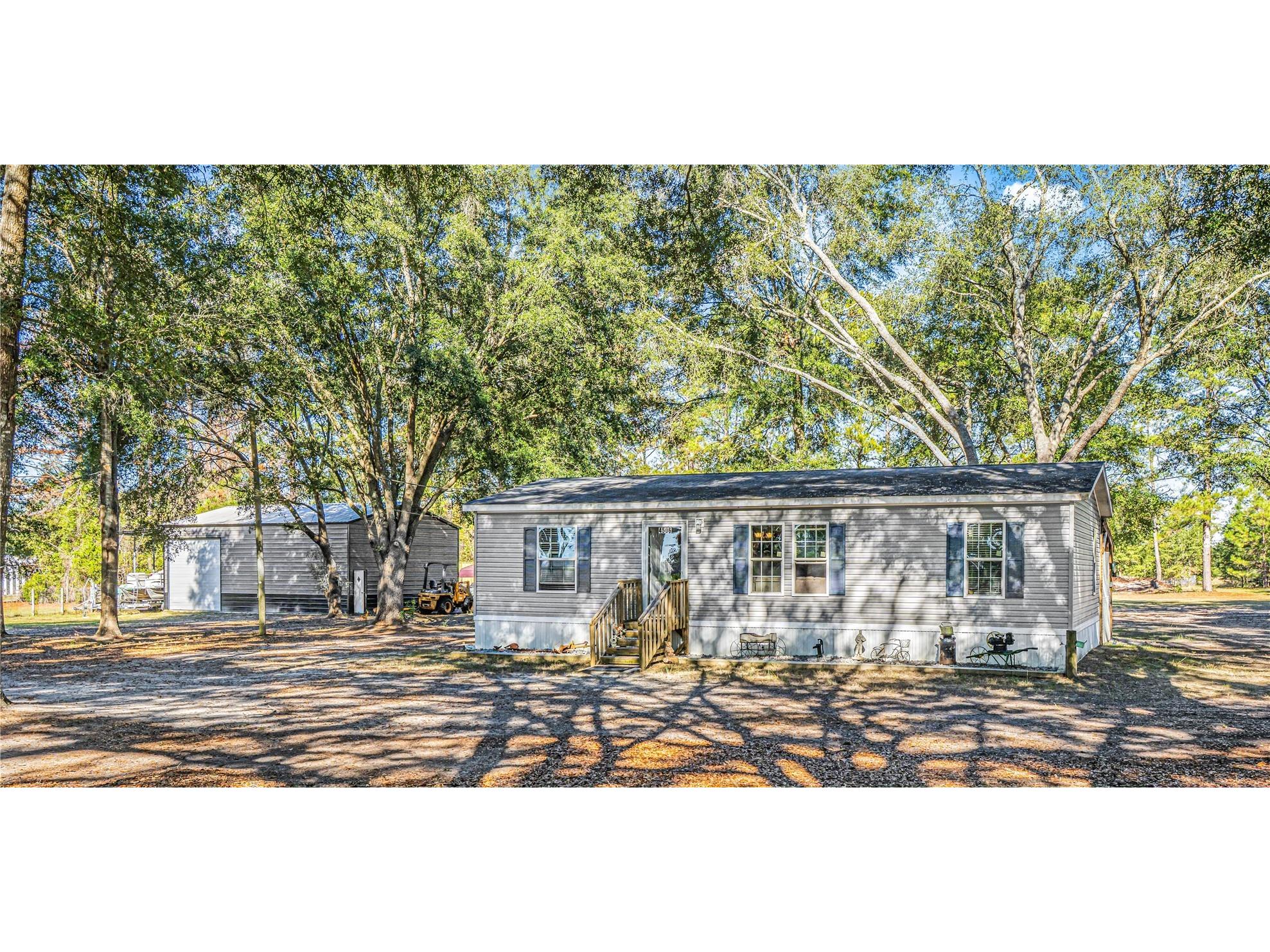 4506 NW 10th Street Bell FL 32619 GC536112 image1