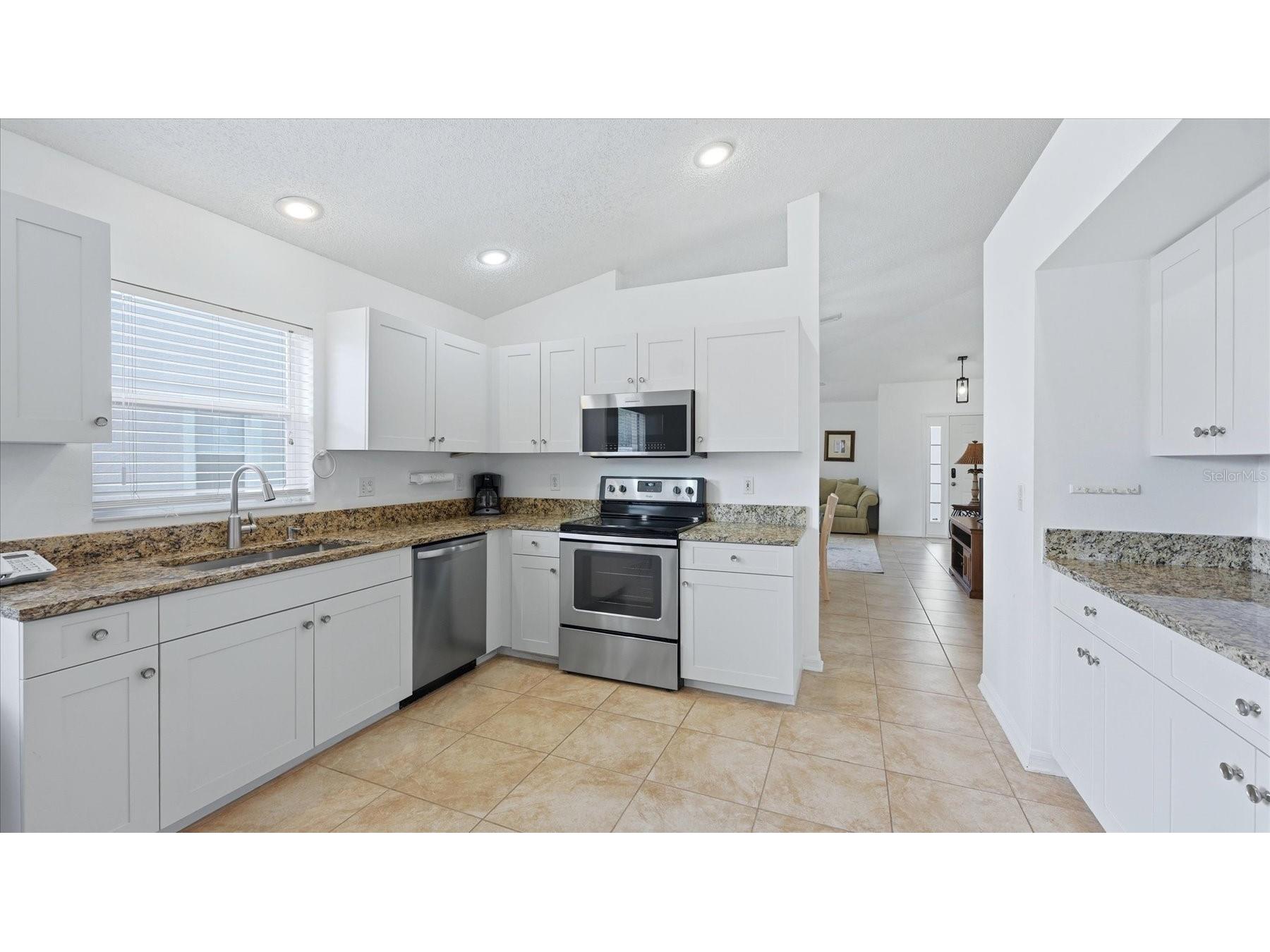 4506 Sanibel Way Bradenton FL 34203 A4693866 image14