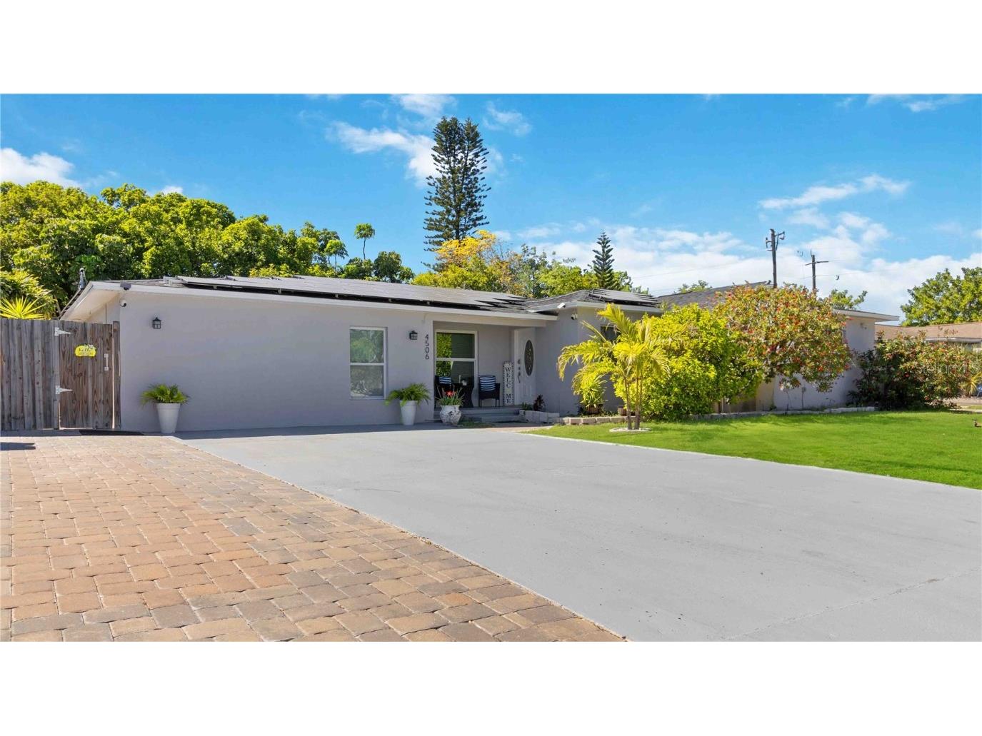 4506 Seminole Street Bradenton FL 34207 A4601148 image1