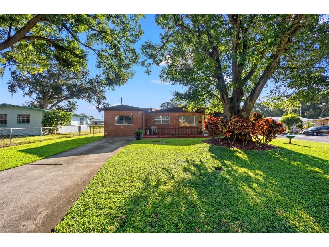 4507 N Lincoln Avenue Tampa FL 33614 TB8305111 image1
