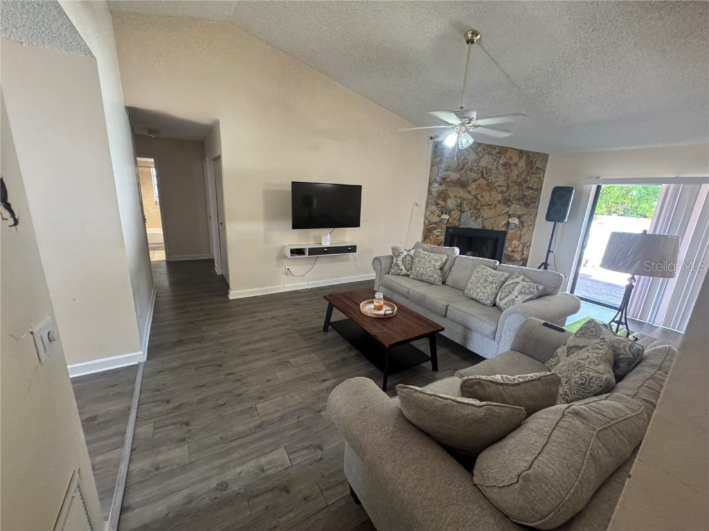 4507 Twin Crest Way Tampa FL 33624 TB8431293 image12