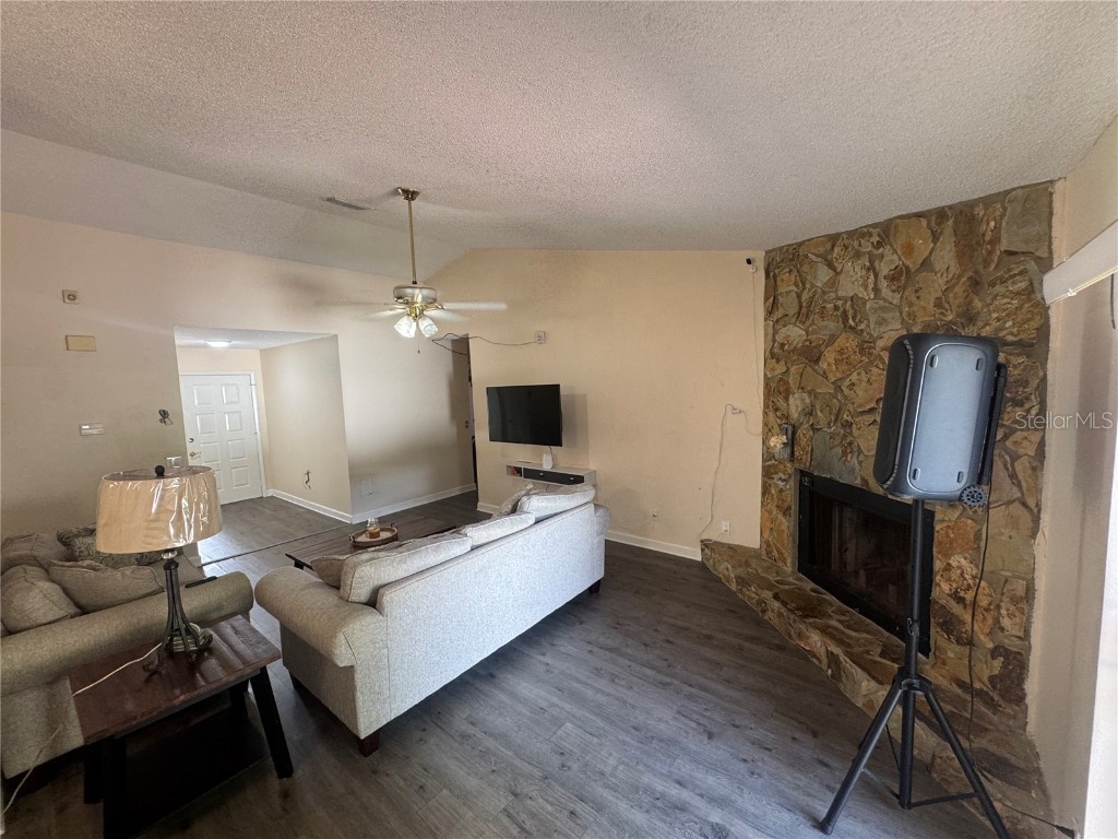 4507 Twin Crest Way Tampa FL 33624 TB8431293 image18