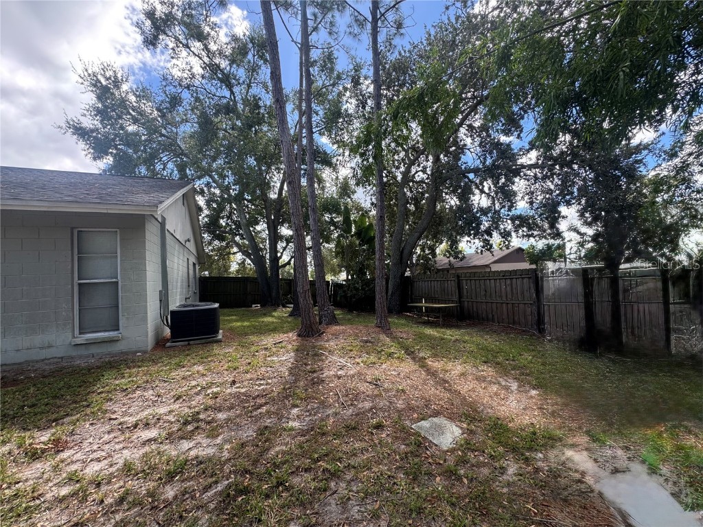 4507 Twin Crest Way Tampa FL 33624 TB8431293 image28