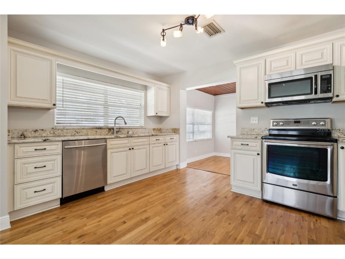 4508 S Lois Avenue Tampa FL 33611 TB8460965 image9