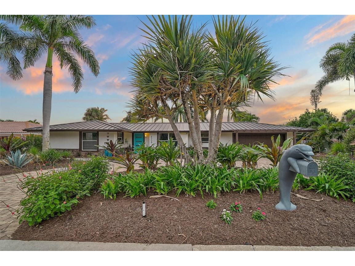 4508 Woodside Road Sarasota FL 34242 - INTRACOASTAL AND SARASOTA BAY A4674684 image3