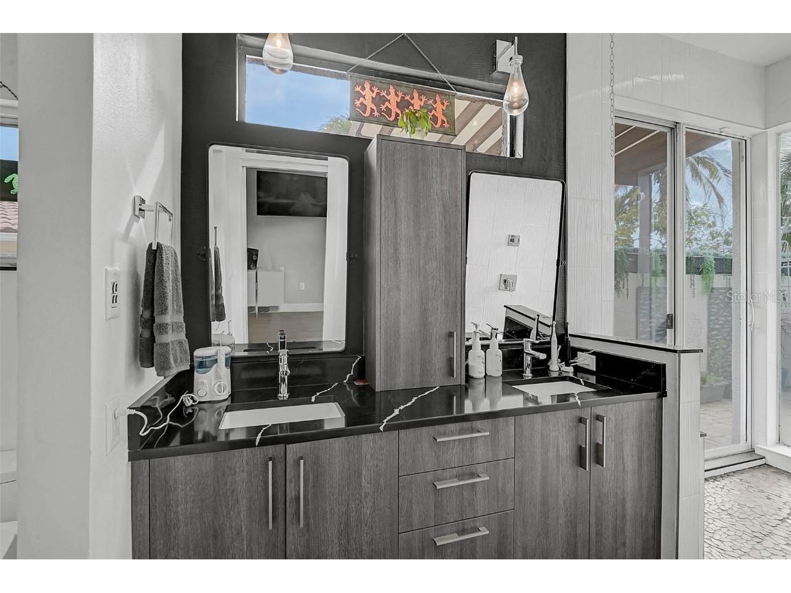 4508 Woodside Road Sarasota FL 34242 - INTRACOASTAL AND SARASOTA BAY A4674684 image31