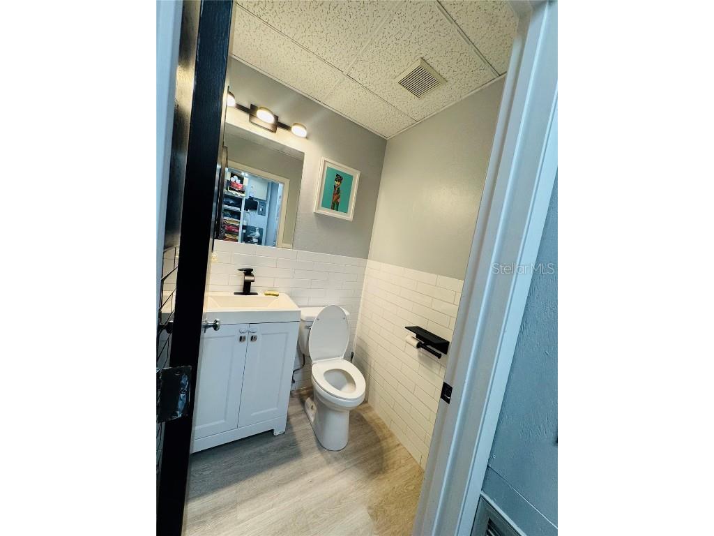 4509 Bee Ridge Road #E Sarasota FL 34233 A4677353 image14