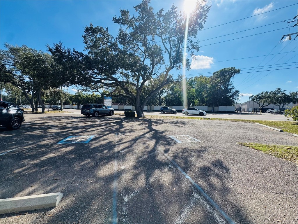 4509 Bee Ridge Road #E Sarasota FL 34233 A4677353 image3