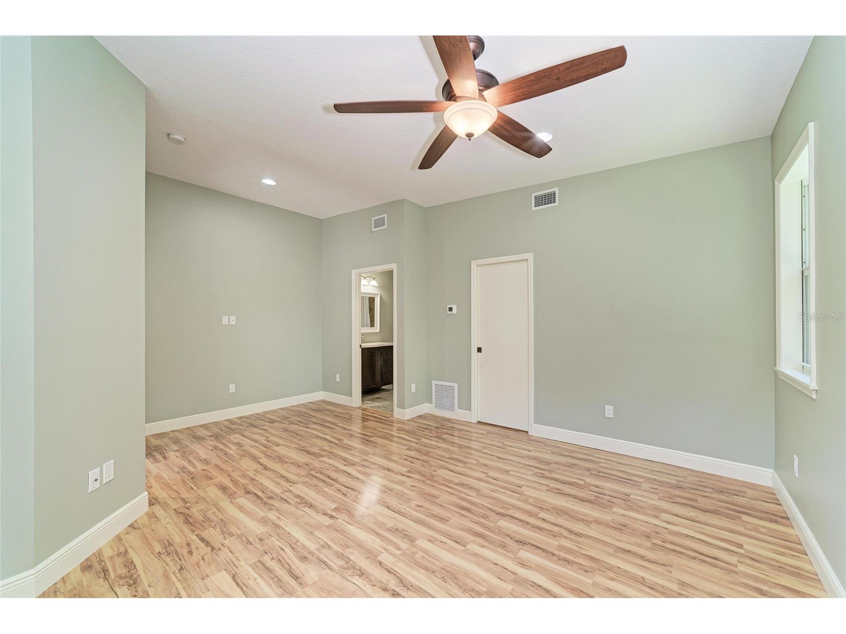 4509 S Lockwood Ridge Road Sarasota FL 34231 A4693665 image29