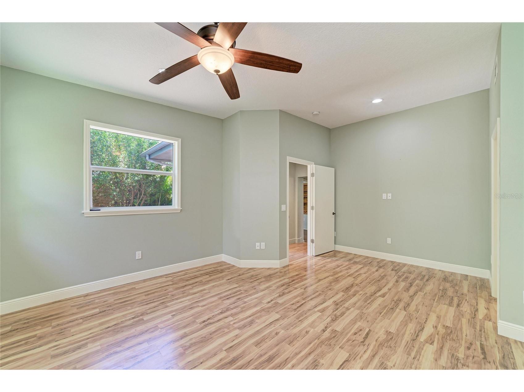 4509 S Lockwood Ridge Road Sarasota FL 34231 A4693665 image31
