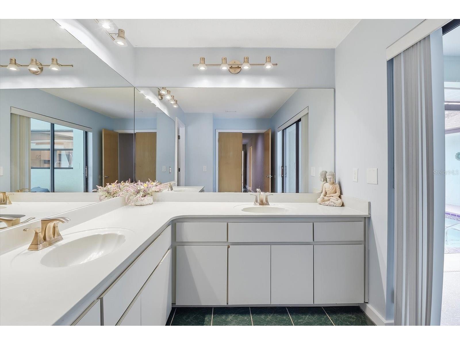 451 E Ireland Court Hernando FL 34442 OM722290 image10