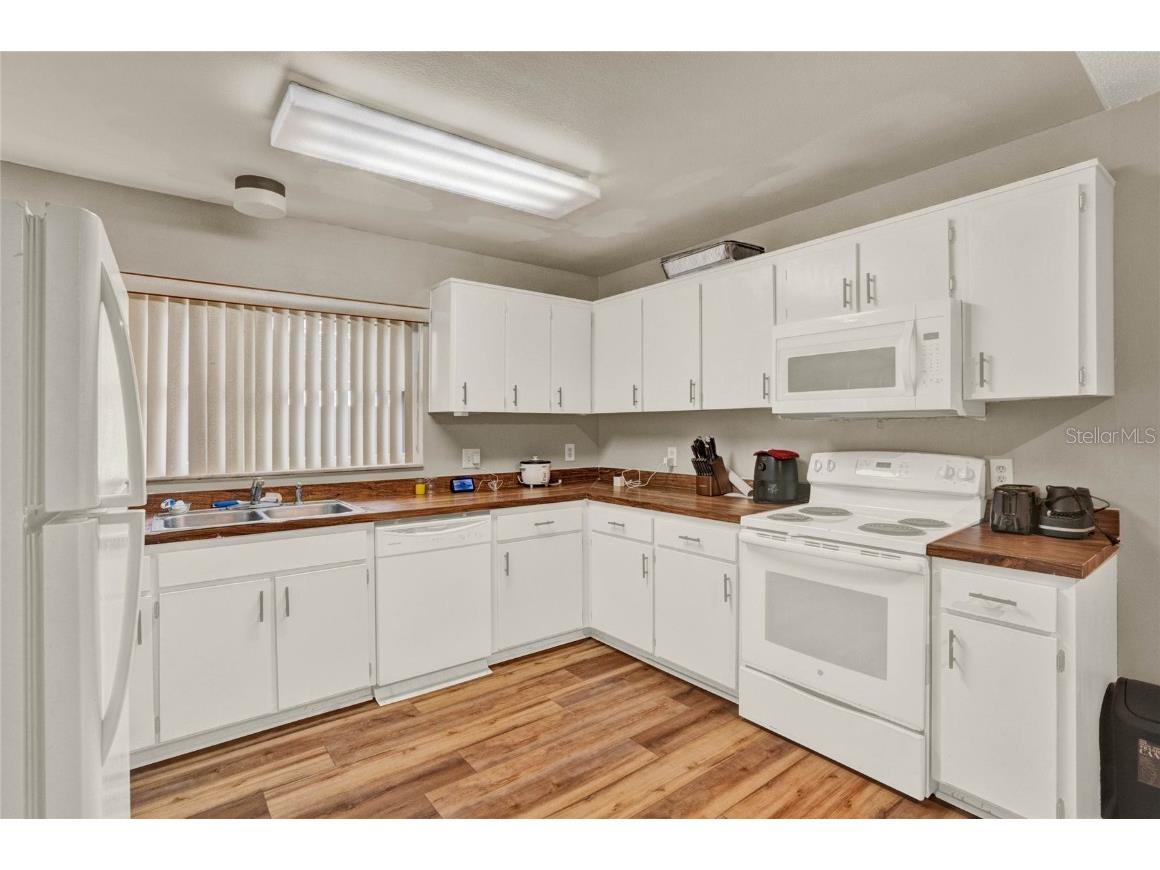 451 Hunter Circle Kissimmee FL 34758 O6342124 image11