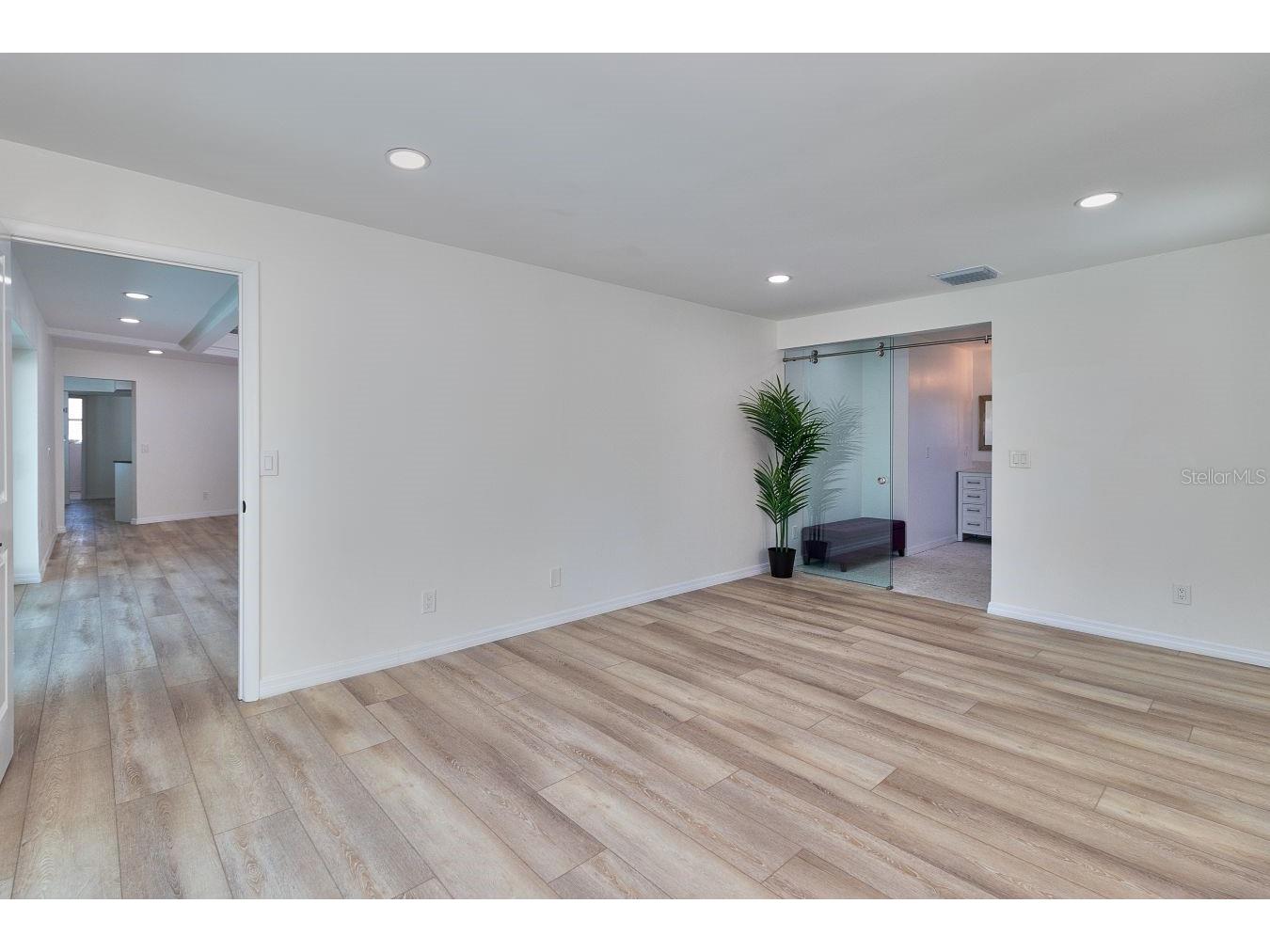 451 Palm Island NE Clearwater Beach FL 33767 TB8471225 image20