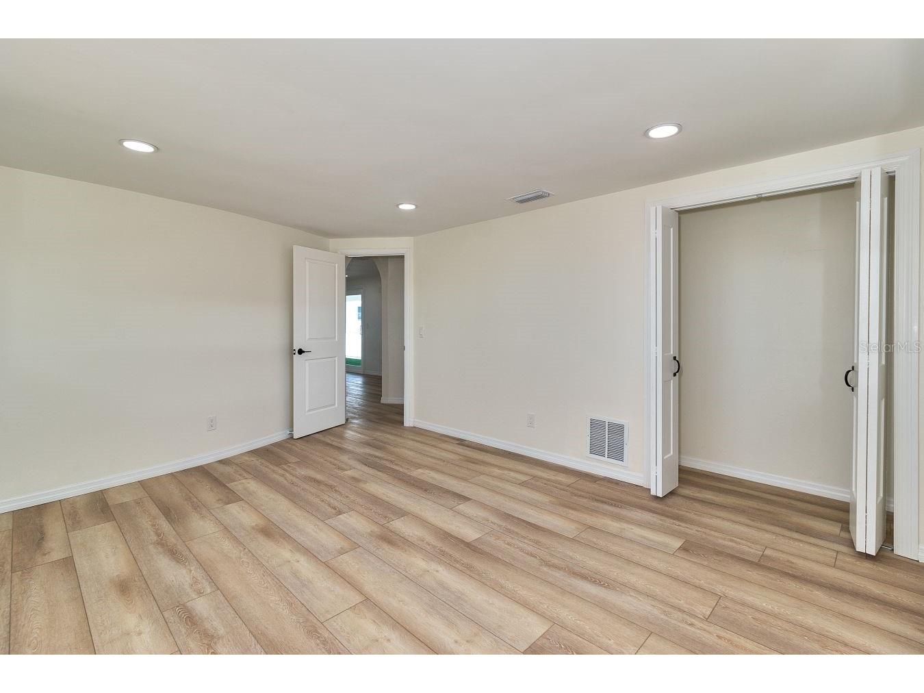 451 Palm Island NE Clearwater Beach FL 33767 TB8471225 image23