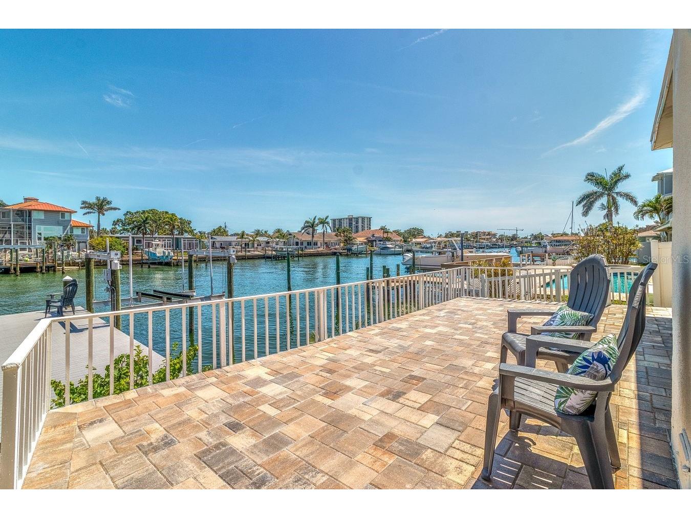 451 Palm Island NE Clearwater Beach FL 33767 TB8471225 image32