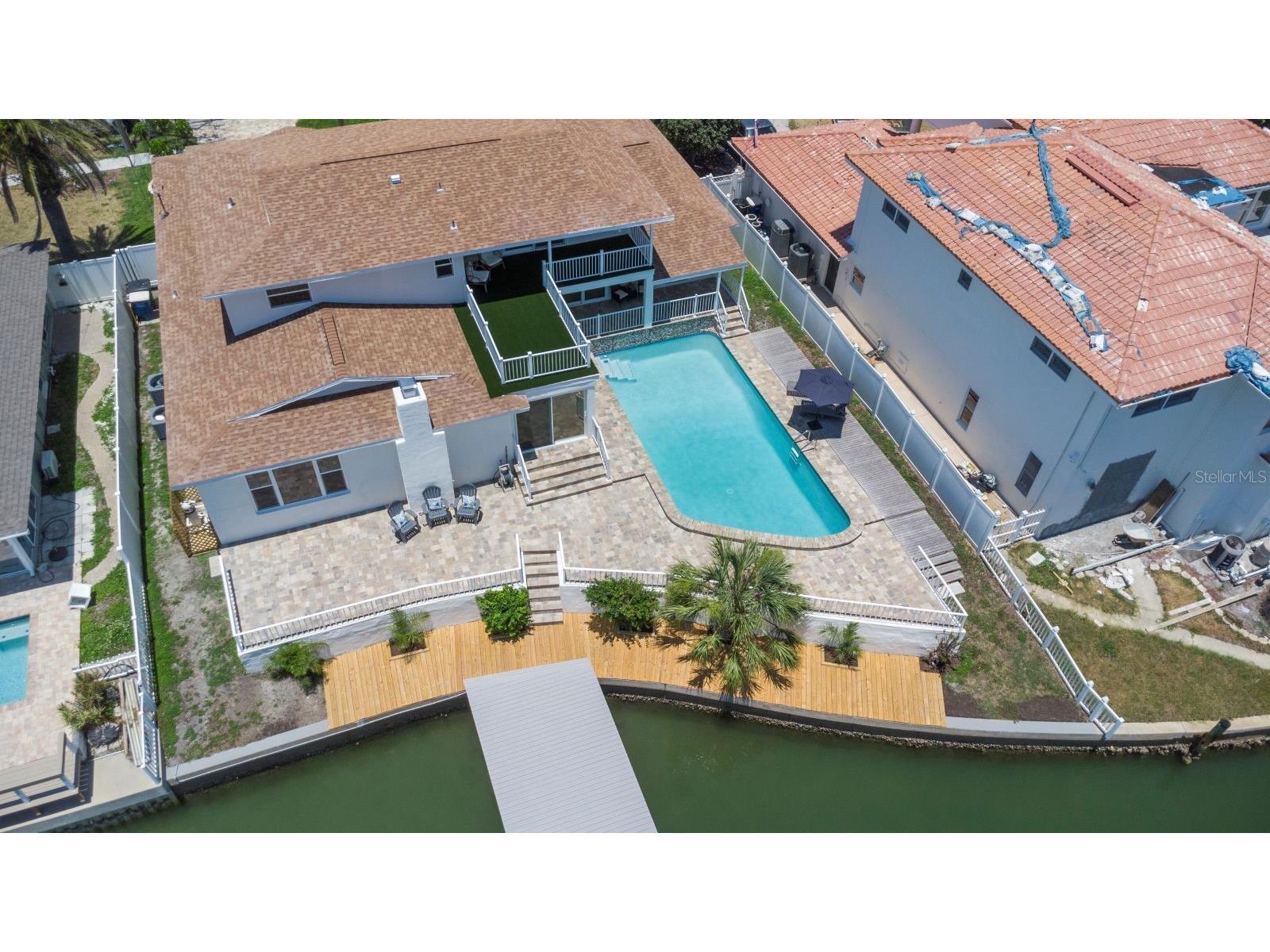 451 Palm Island NE Clearwater Beach FL 33767 TB8471225 image37