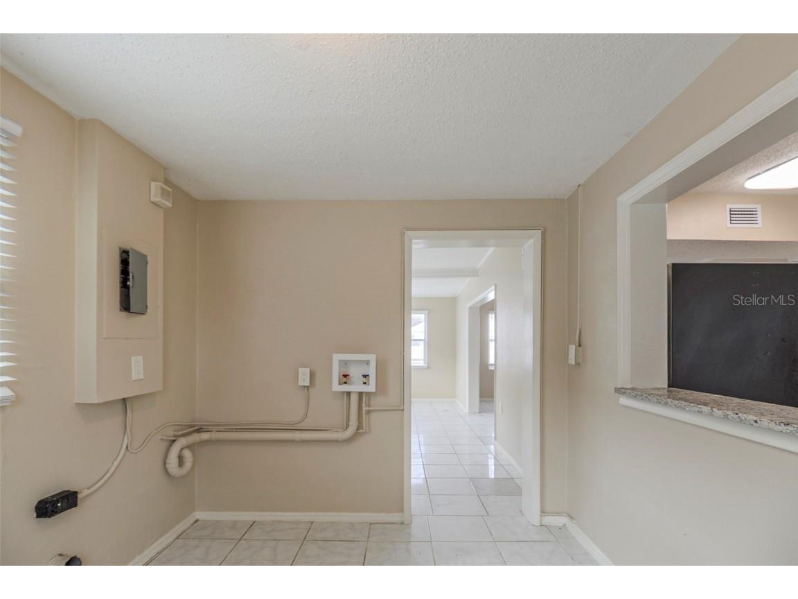 451 Rogers Street Orlando FL 32811 O6276751 image12