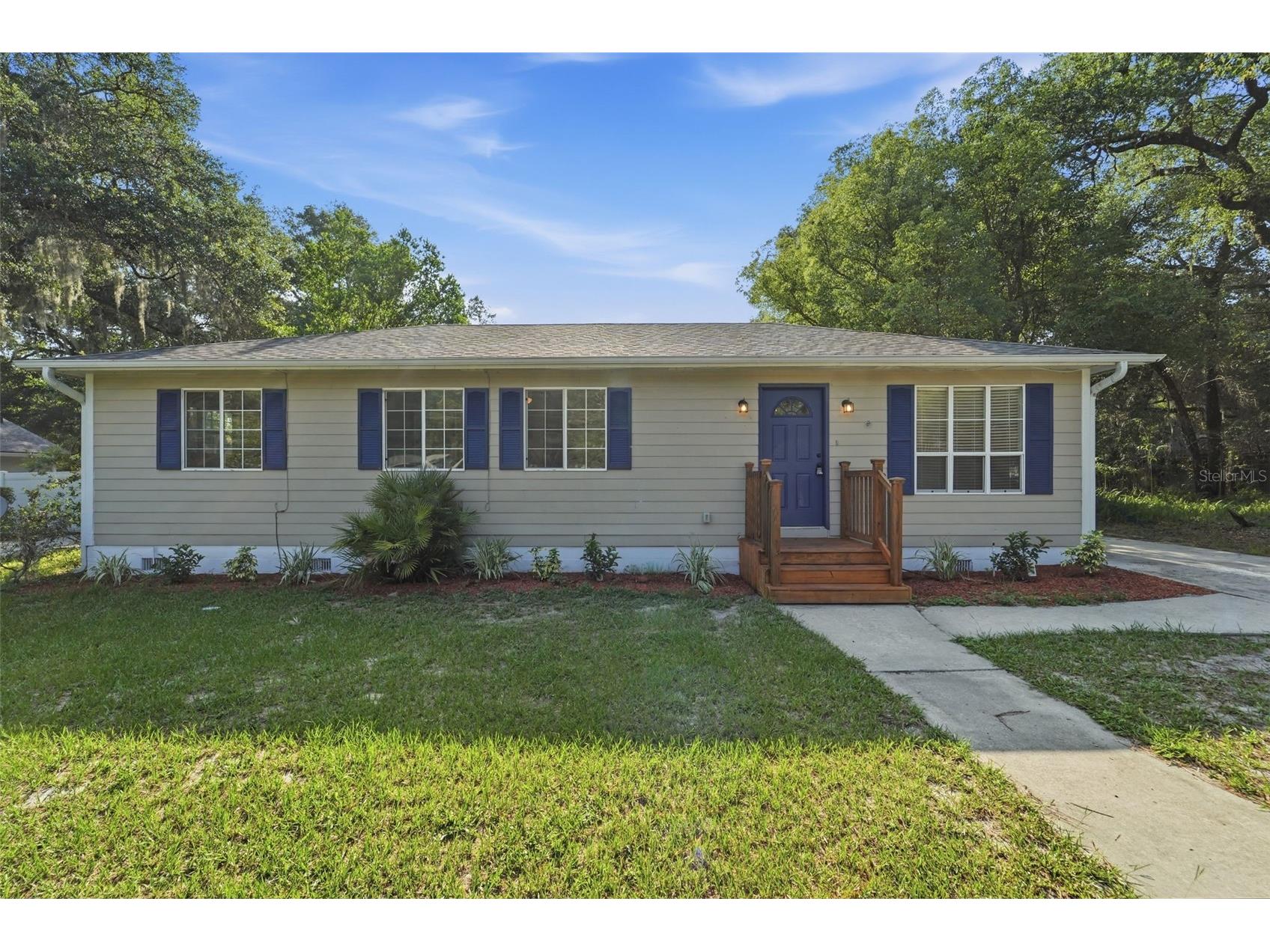 451 S Blue Lake Avenue Deland FL 32724 V4949874 image1