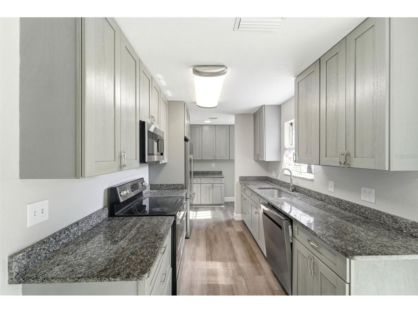 451 S Blue Lake Avenue Deland FL 32724 V4949874 image10