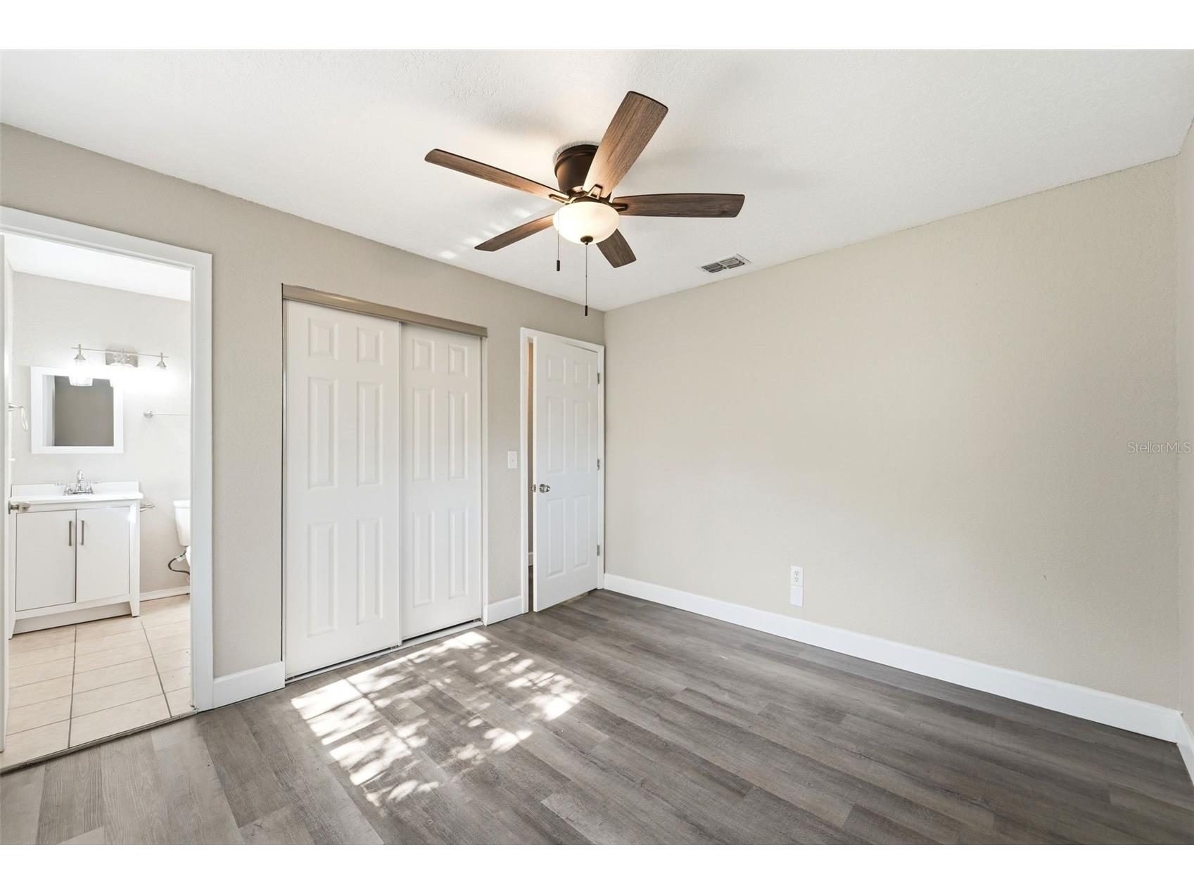 451 S Blue Lake Avenue Deland FL 32724 V4949874 image14