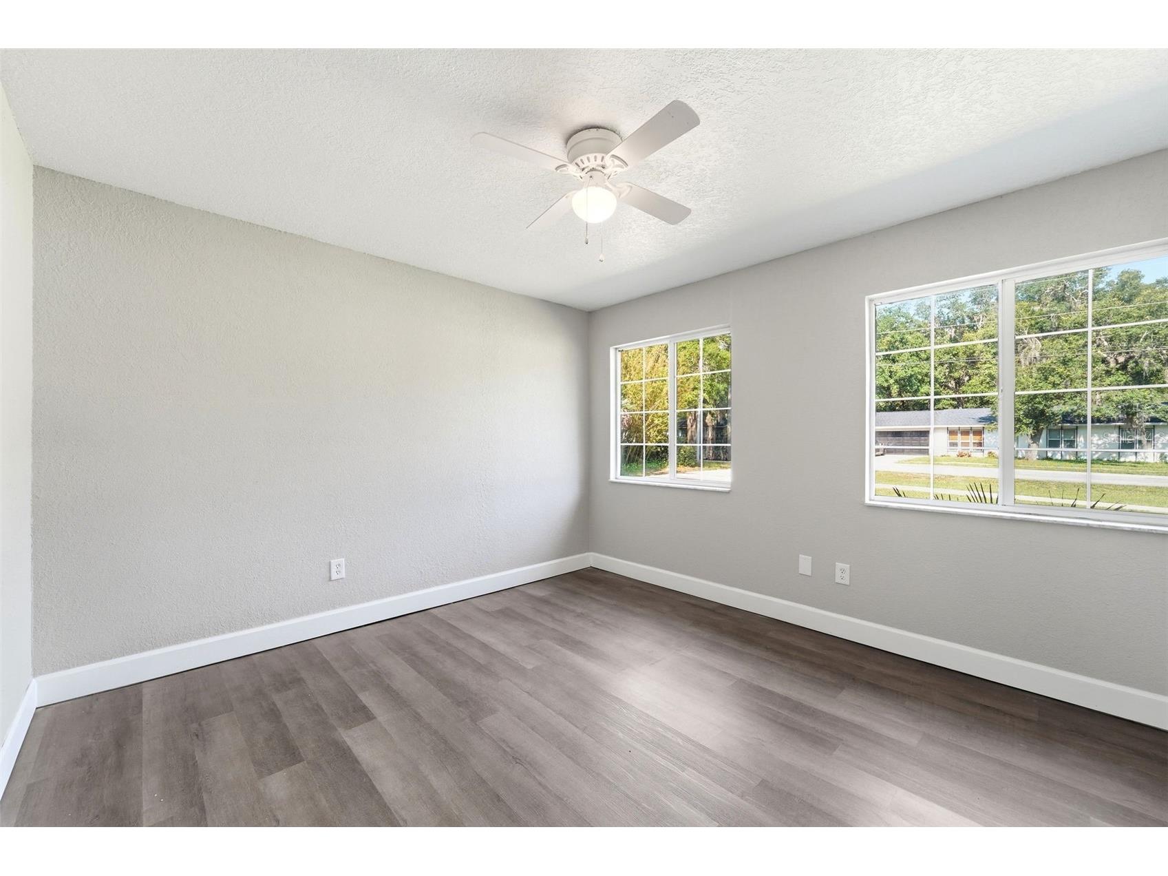 451 S Blue Lake Avenue Deland FL 32724 V4949874 image16