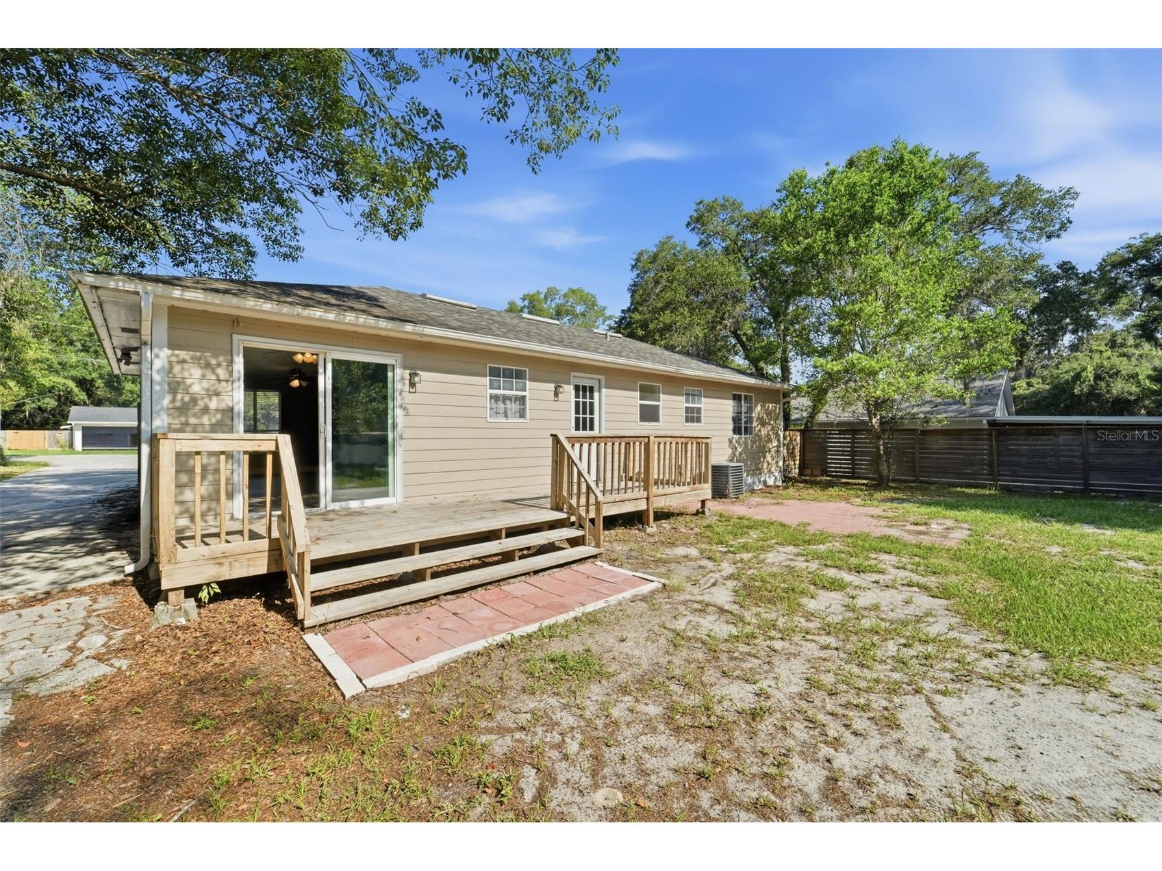 451 S Blue Lake Avenue Deland FL 32724 V4949874 image23
