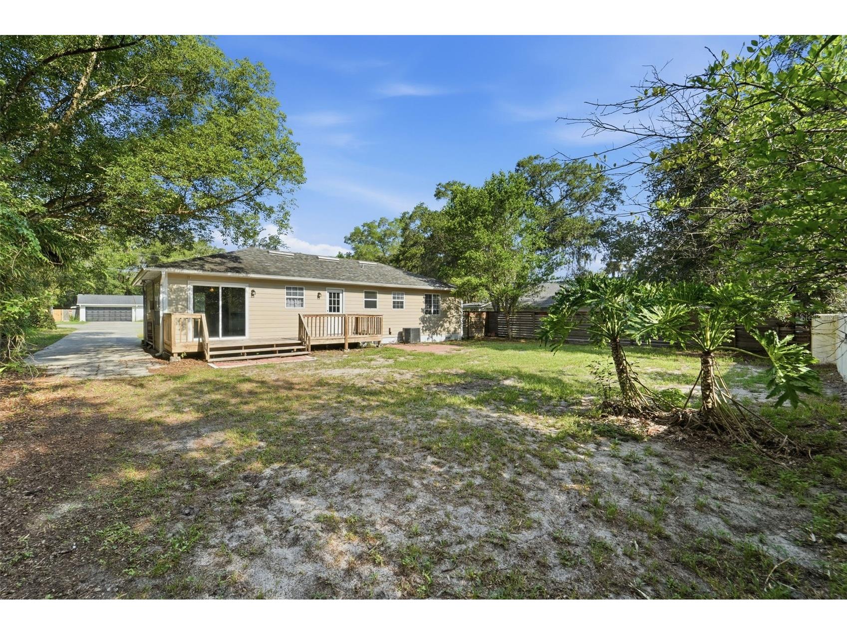 451 S Blue Lake Avenue Deland FL 32724 V4949874 image25