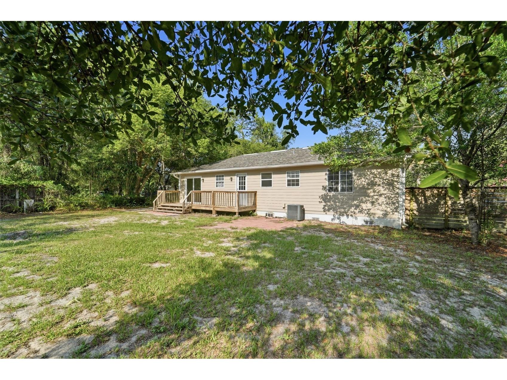 451 S Blue Lake Avenue Deland FL 32724 V4949874 image26