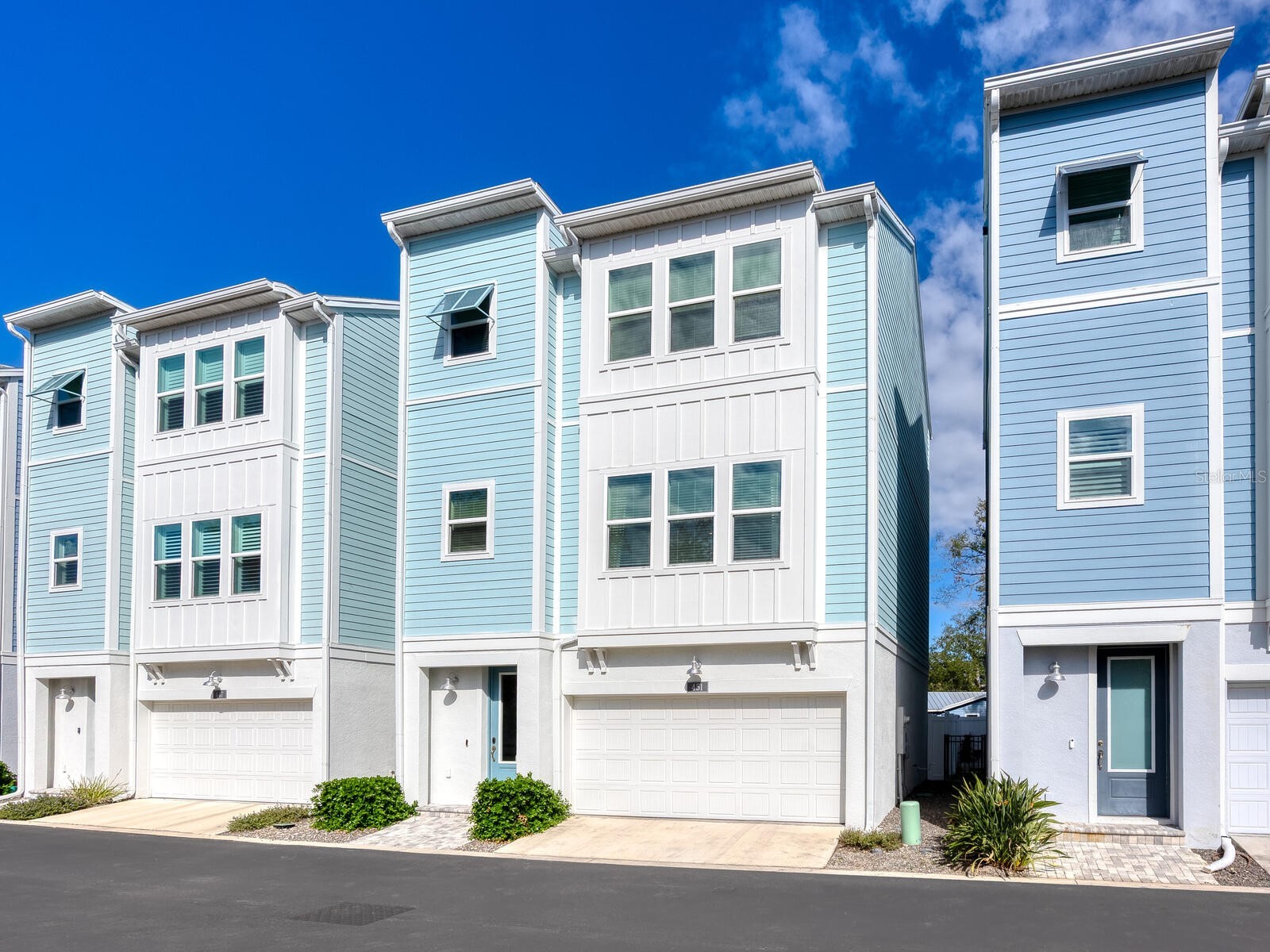 451 Wingfield Drive Sarasota FL 34237 A4678124 image1