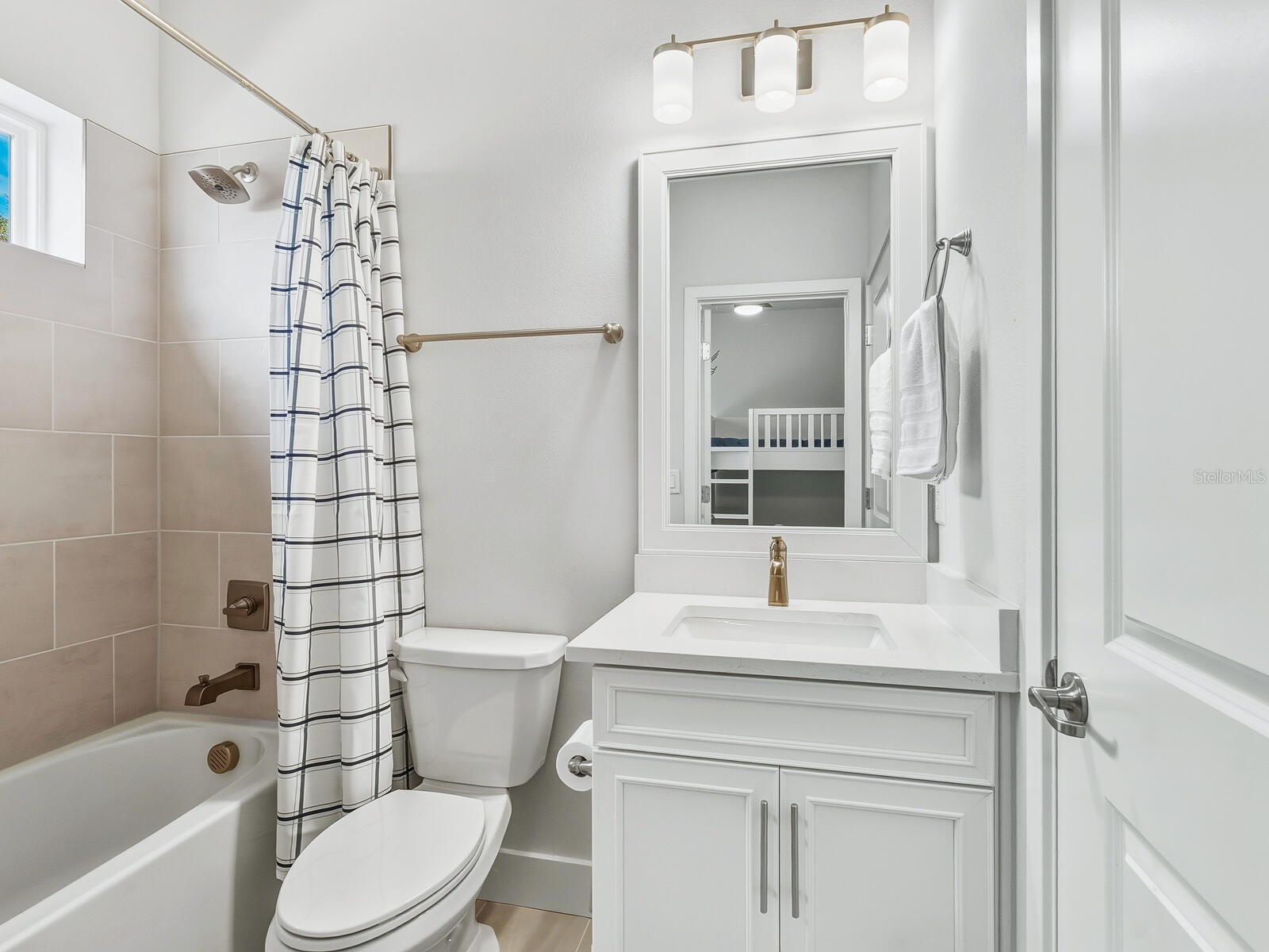 451 Wingfield Drive Sarasota FL 34237 A4678124 image23