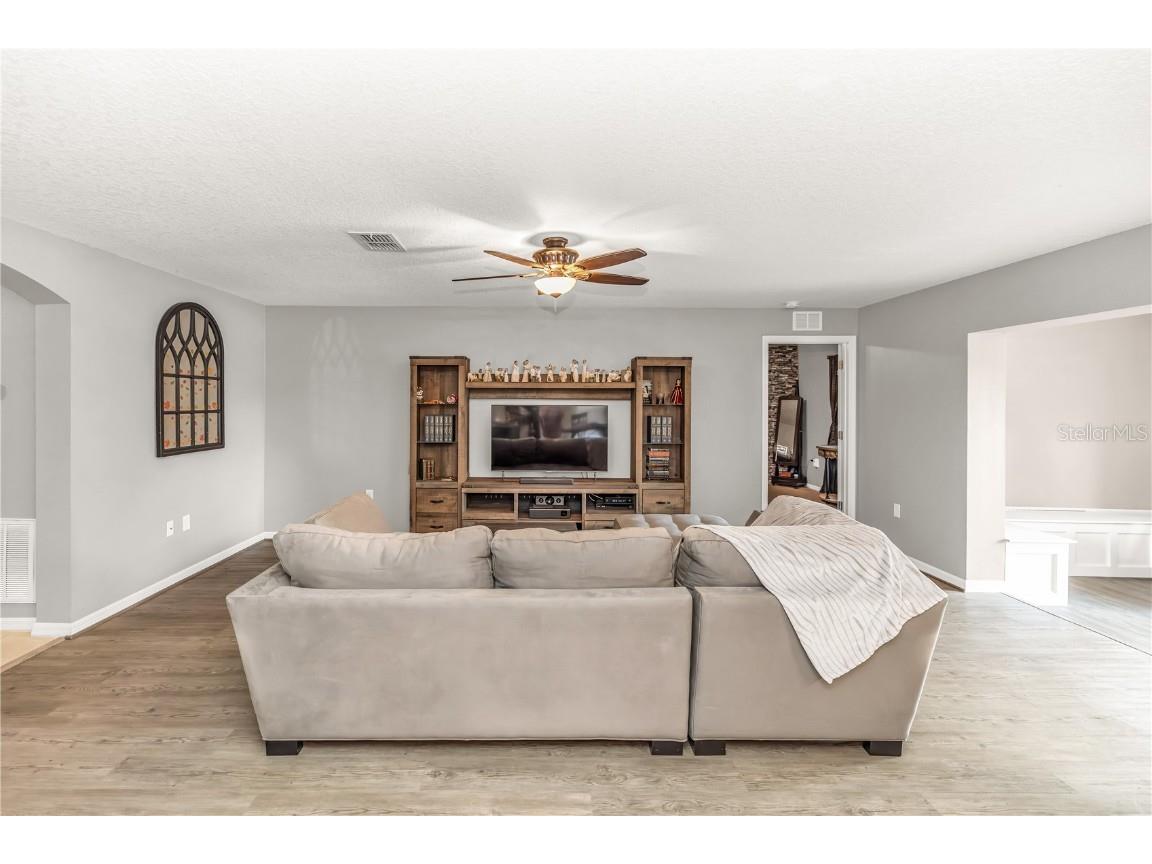 4510 Barbuda Drive Tavares FL 32778 O6348024 image10