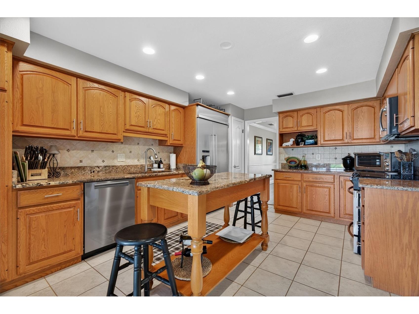 4510 Lake Gem Circle Orlando FL 32806 - LAKE GEM O6392900 image17