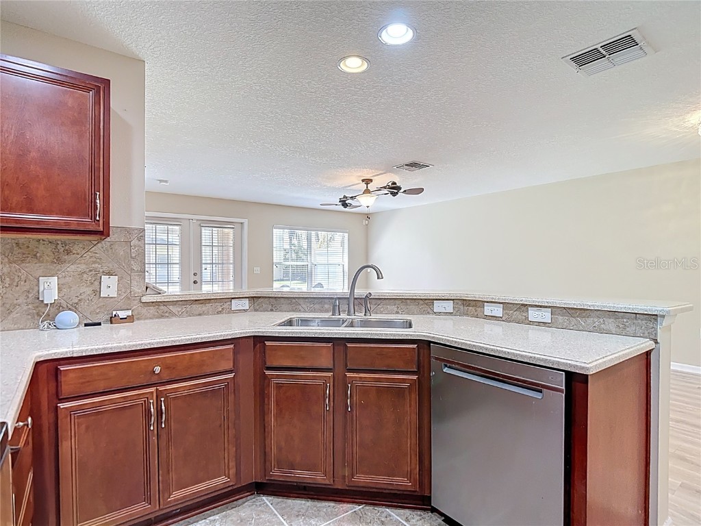 4510 Limerick Drive Tampa FL 33610 OM713047 image25